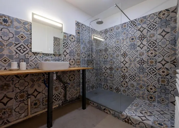 Le Cocon D'or Centre 公寓 *